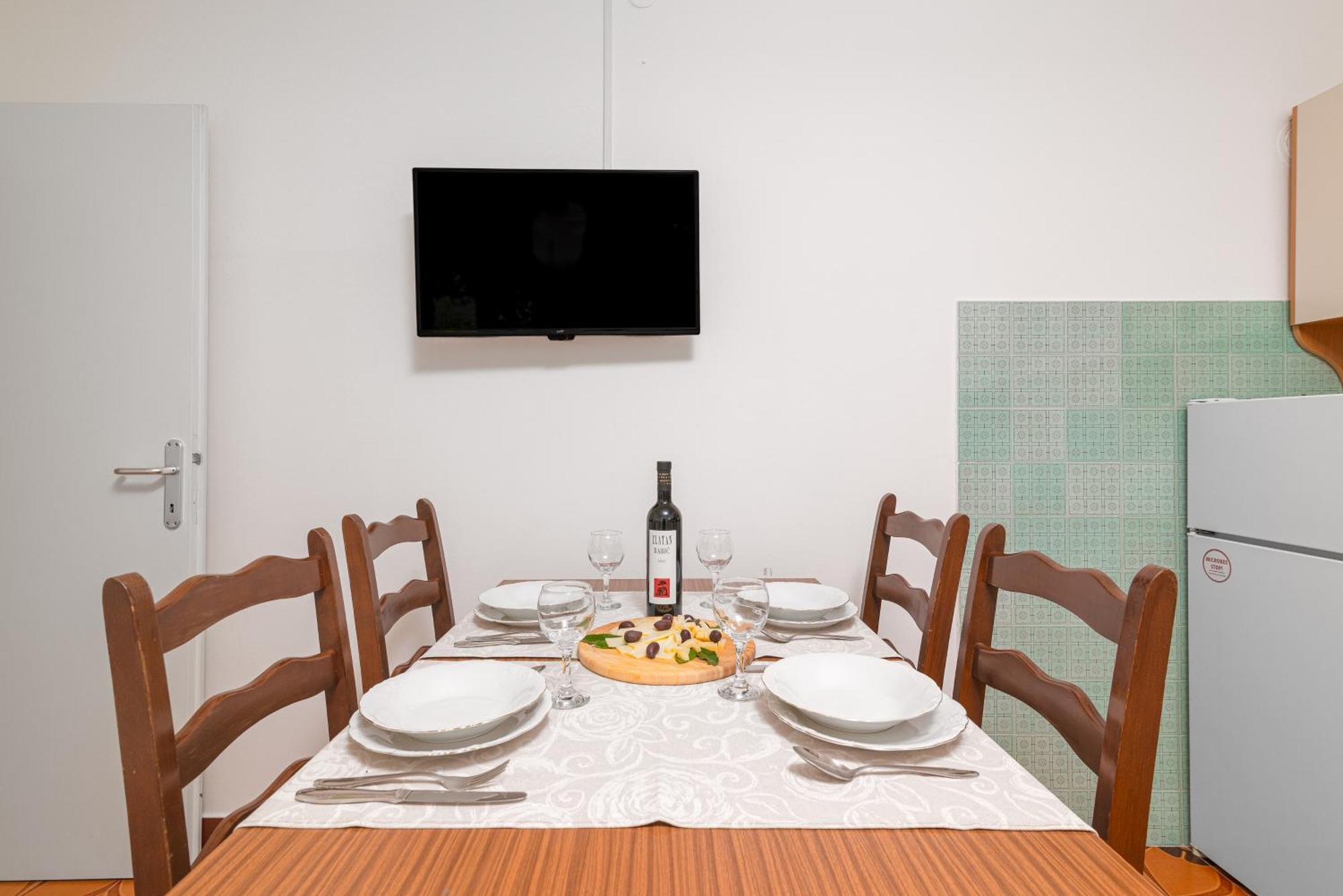 With A Parking Space - 18334 Fazana