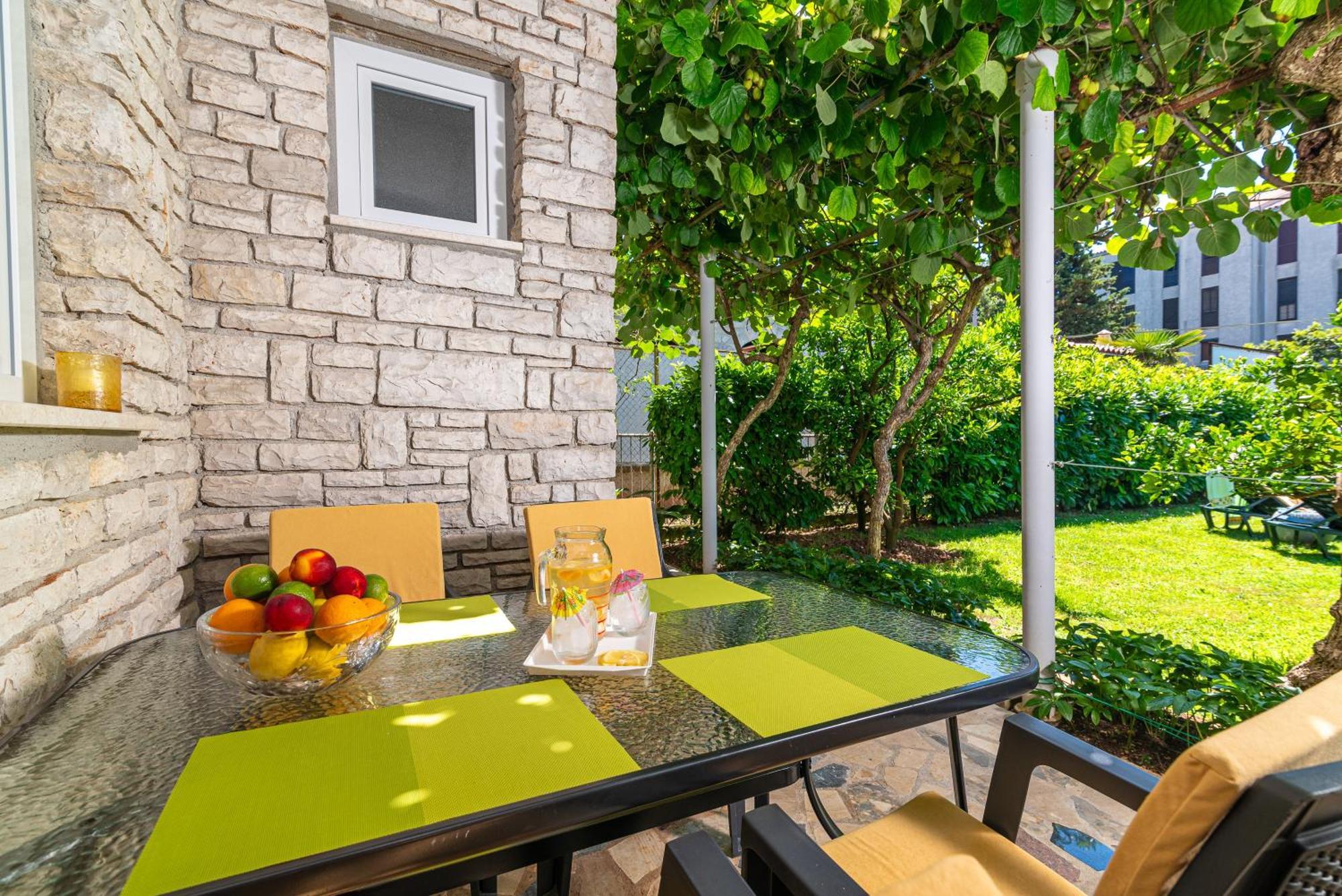 With A Parking Space - 18334 * Fazana