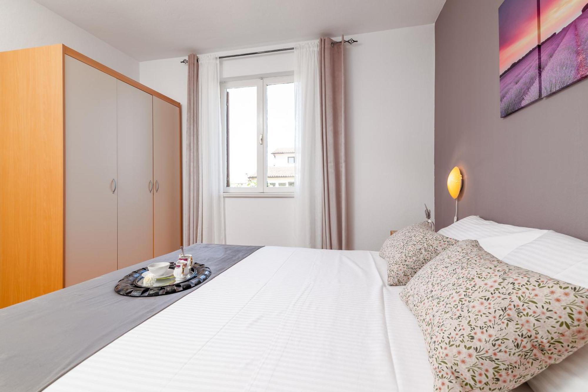 With A Parking Space - 18334 Apartma