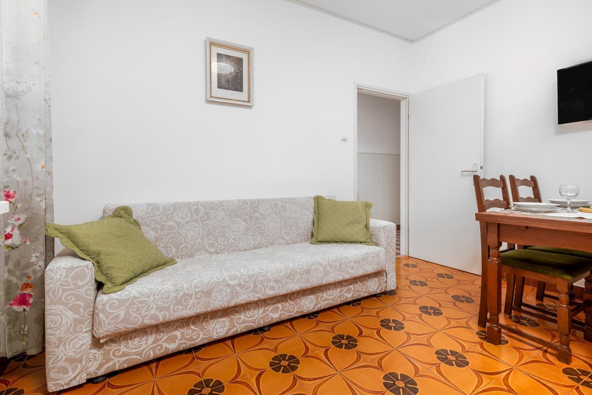 With A Parking Space - 18334 Apartma Fazana